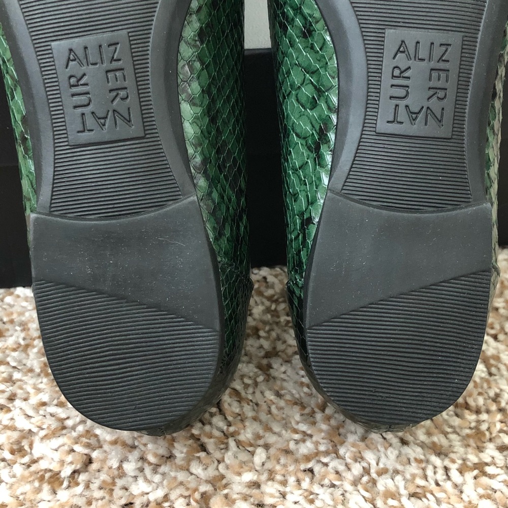 NIB Naturalizer Leather Snake Print Flats - Picture 9 of 10
